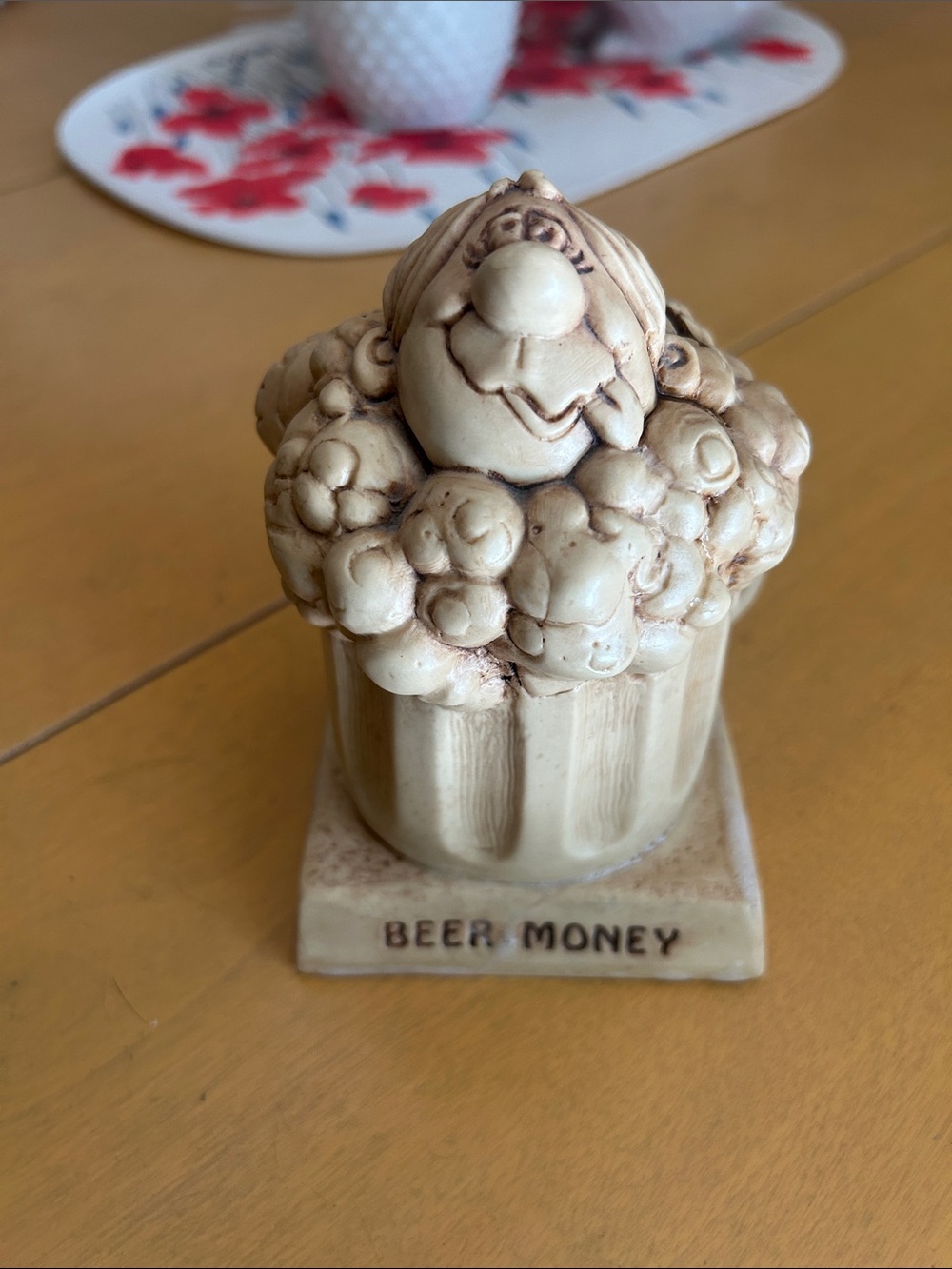 Vintage Novelty 'Beer Money' Ceramic Figurine - Beige